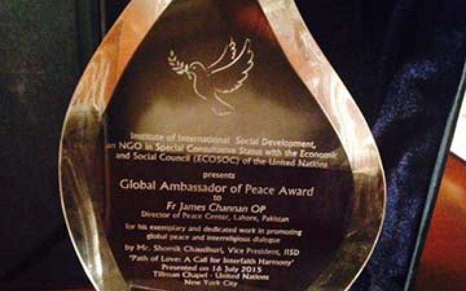 Channan-GlobalAward.jpg 