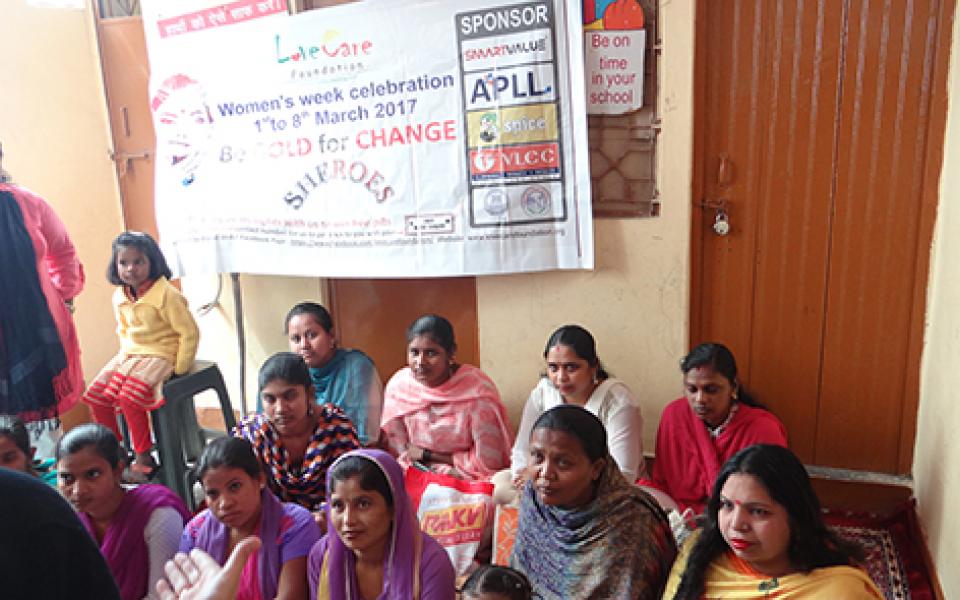 LoveCareFoundation-WOmensDay2017_02.jpg