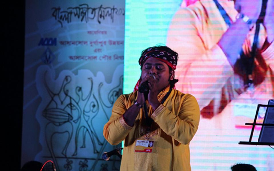 east-india-music-festival_Younger folk singer.jpg