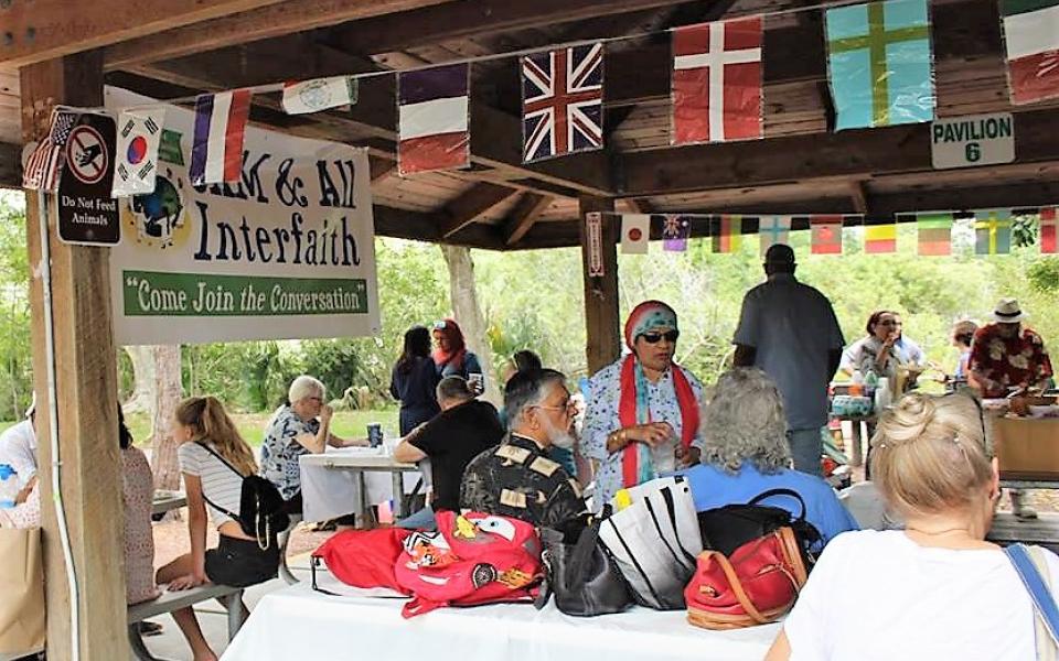 JAM And All members enjoy a picnic.