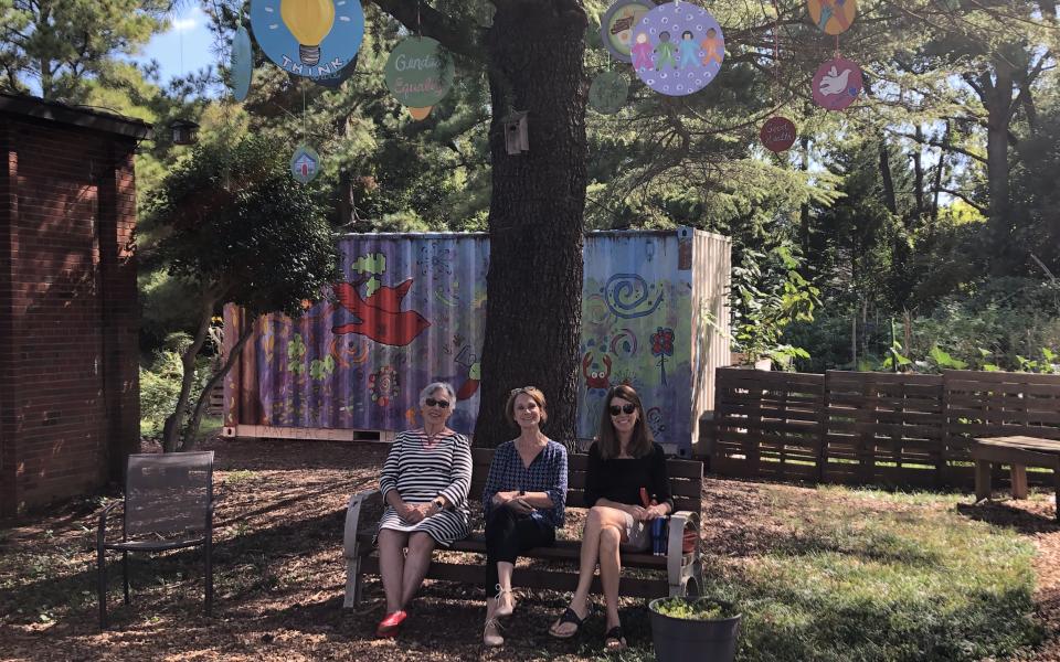 Charlotte Red Bench Garden CC celebrates IDP 2019.