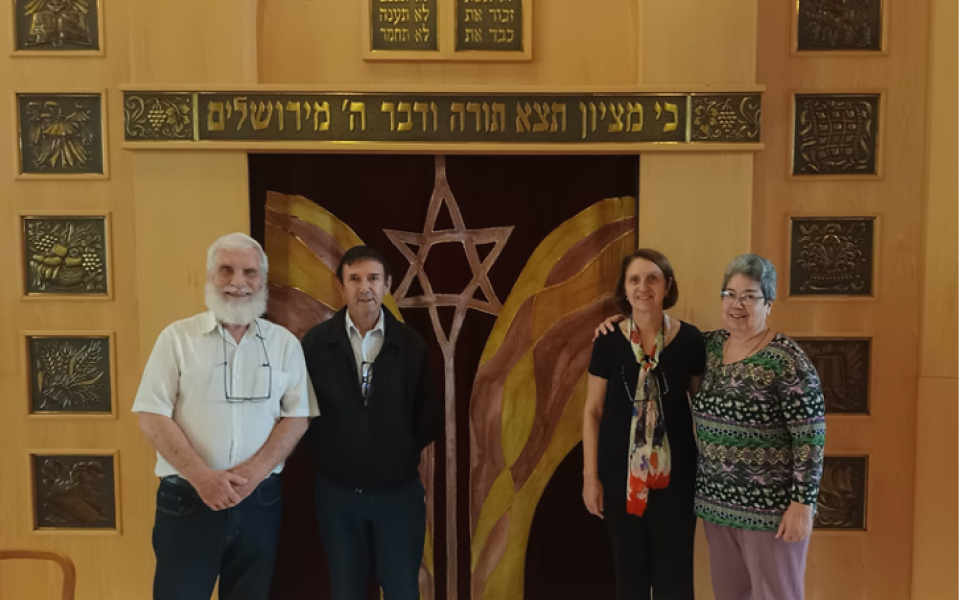 Photo: Global Trustee Salette at the Sinagoga 